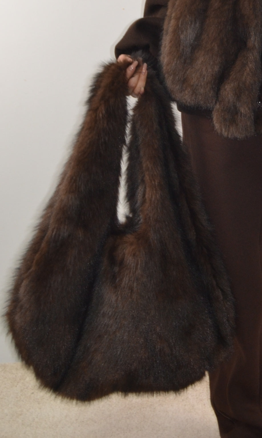 Borsa in Eco-Pelliccia Chocolate Soft Lumina